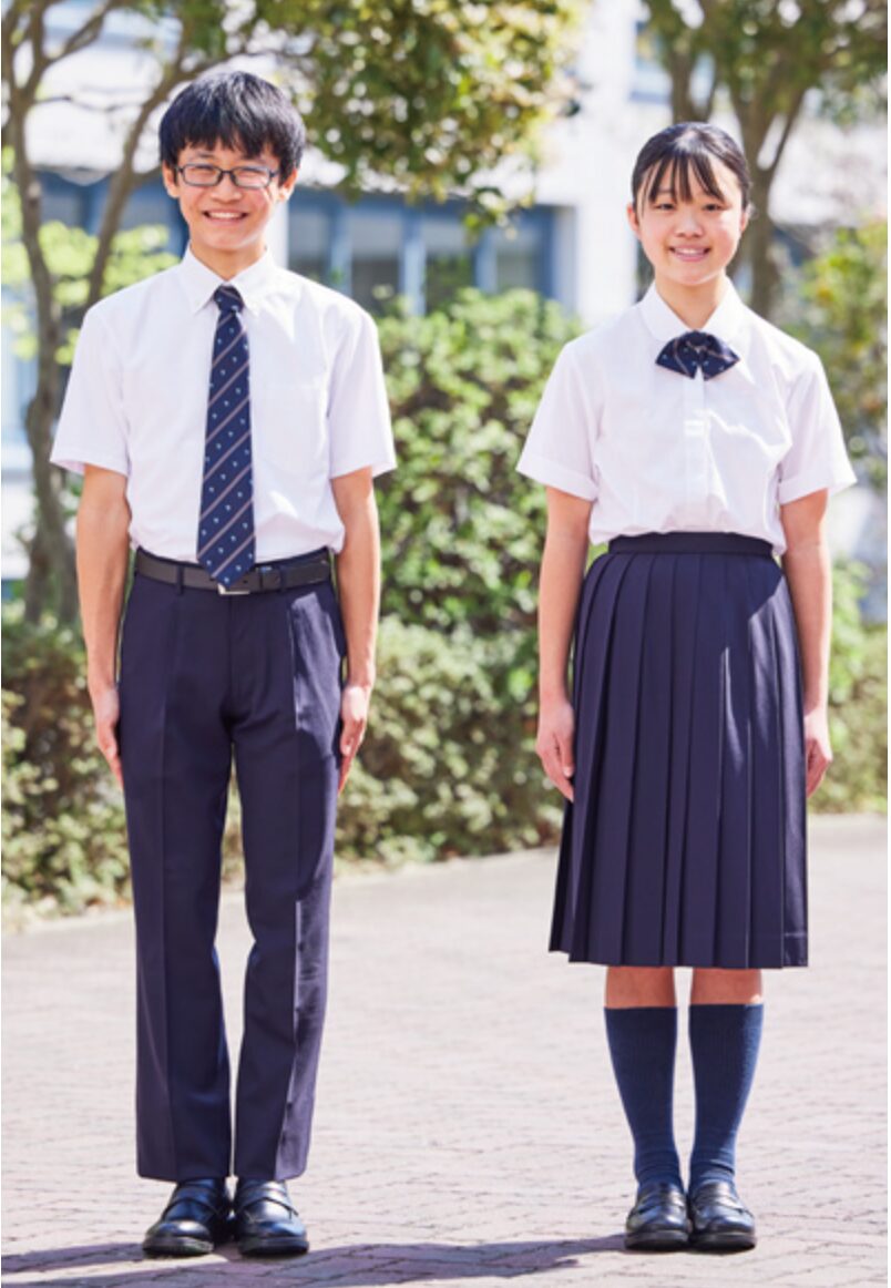 須磨学園中学校の制服2